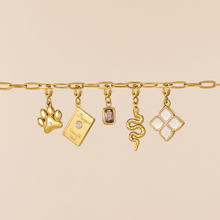 18K Gold Paperclip Charm Necklace
