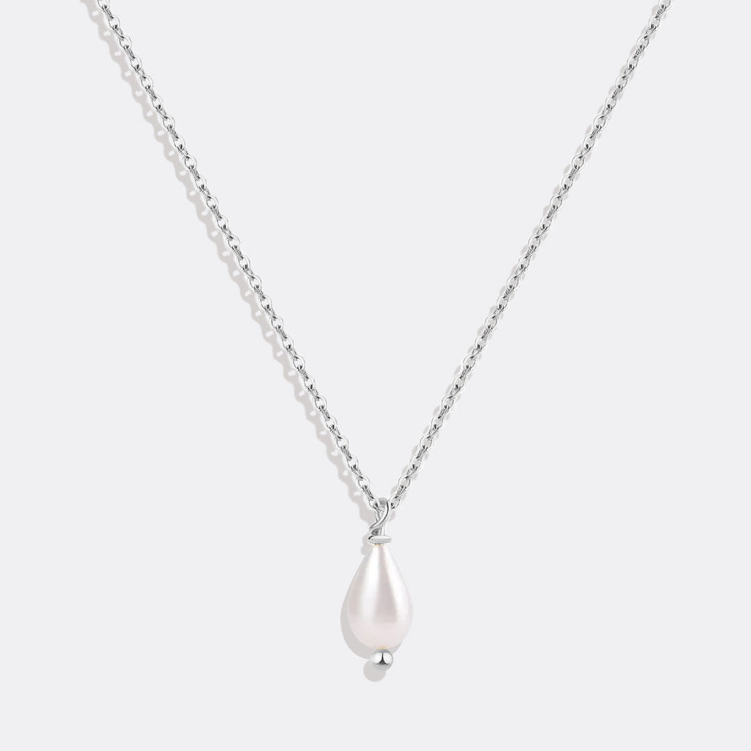 Teardrop Pearl Pendant Necklace