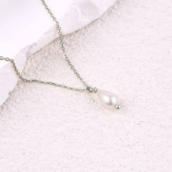 Teardrop Pearl Pendant Necklace