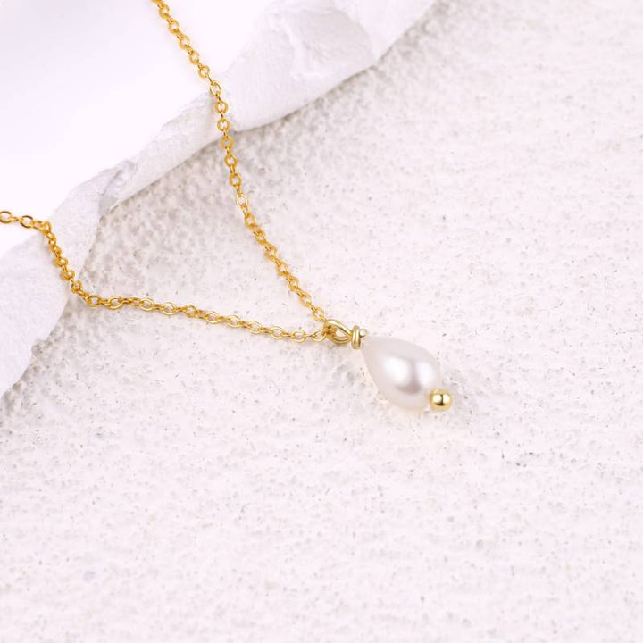 Teardrop Pearl Pendant Necklace
