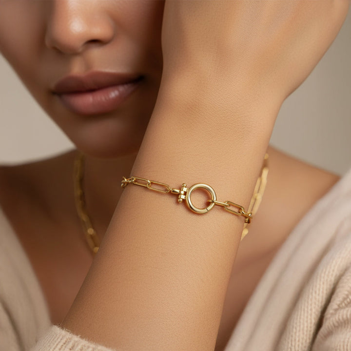 Paperclip Chain Bracelet With Front Clasp