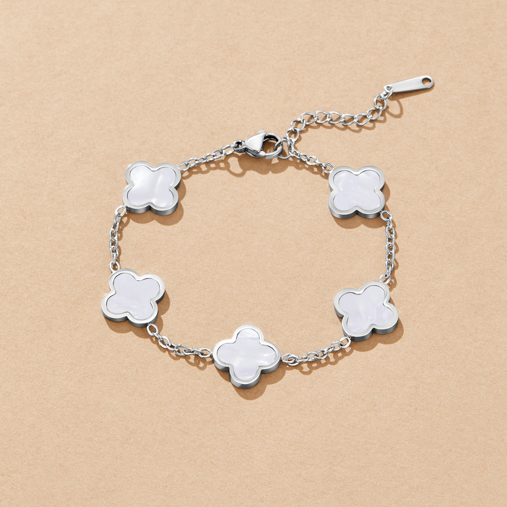 Clover Accent Chain Bracelet