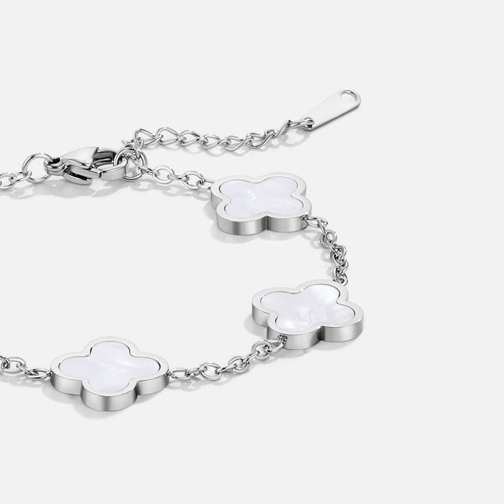 Clover Accent Chain Bracelet