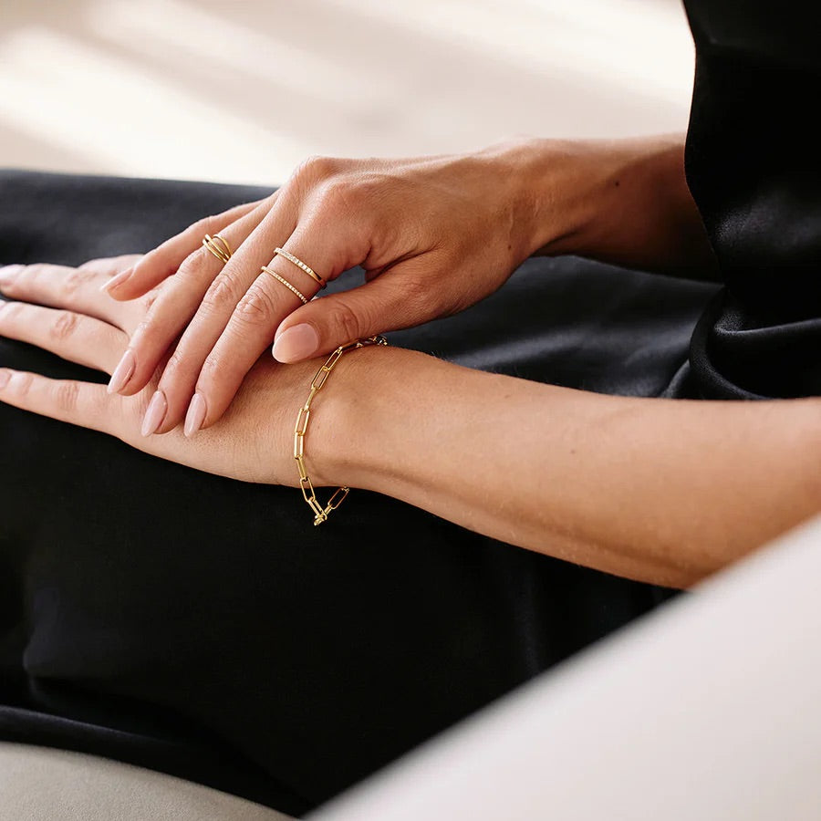 Paperclip Chain Bracelet With Front Clasp