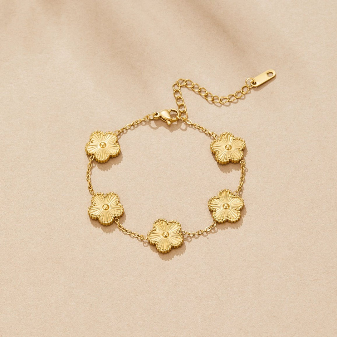 Clover Charm Chain Bracelet