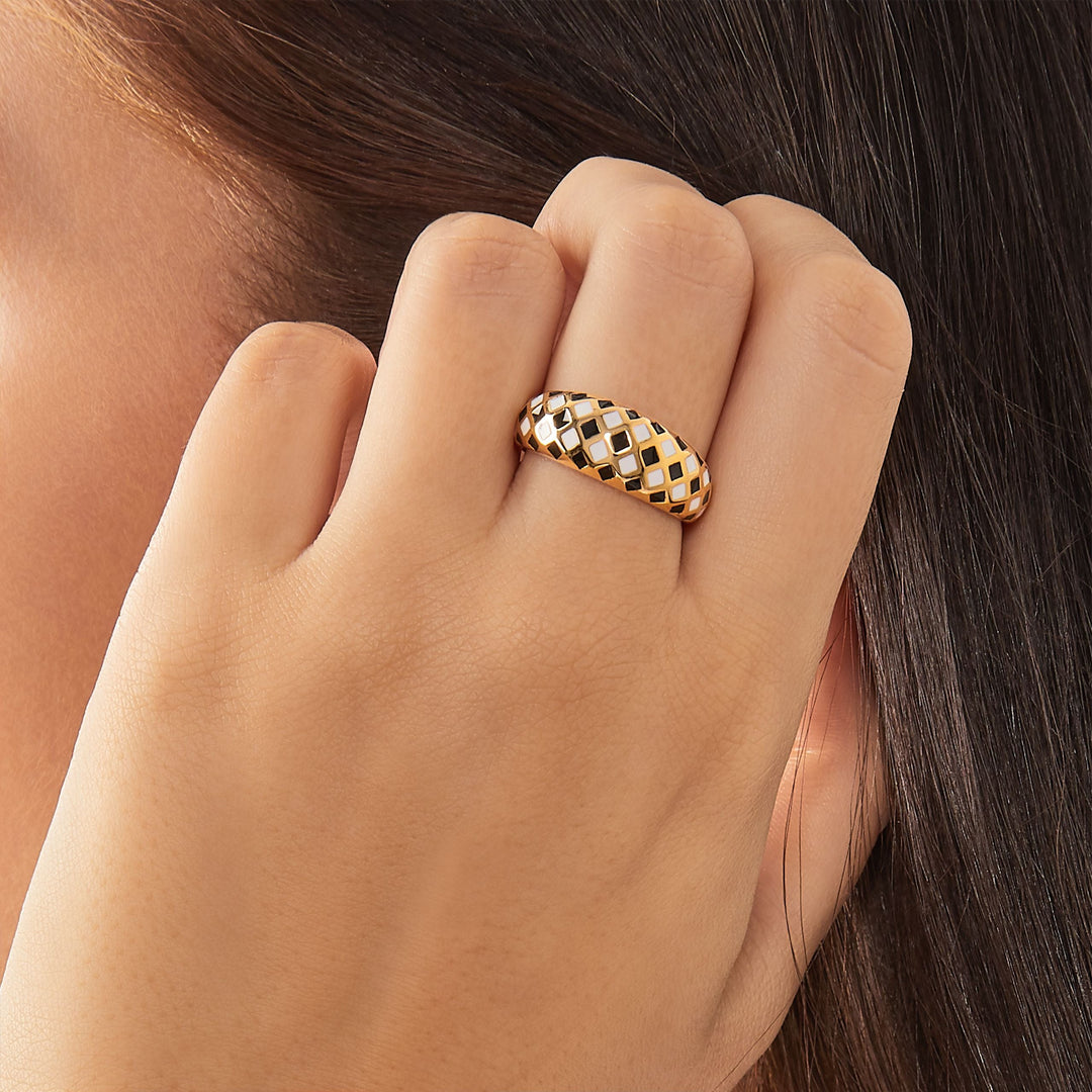 Checkerboard Pattern Ring