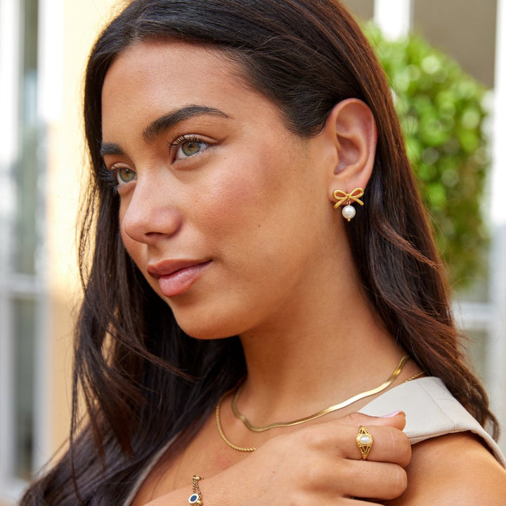 Laila Bow Pearl Earrings